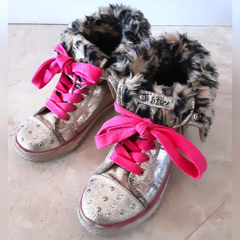 JUSTICE GOLD AND LEOPARD FUR CONVERTIBLE SNEAKERS US 4